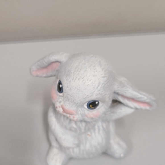 CERAMIC gray bunny rabbit figurine 3" Vintage - Picture 2 of 5